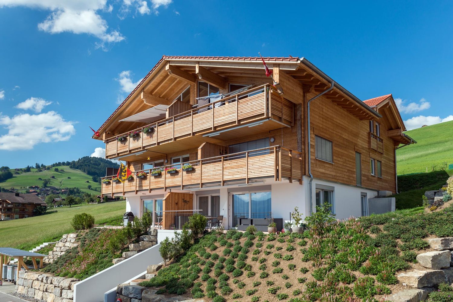 Fullwood Mehrparteienhaus aus Vollholz